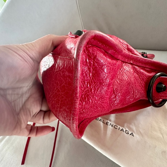 Authentic BALENCIAGA Agneau Classic Hardware Mini City in Red Lambskin Leather - Picture 7 of 17